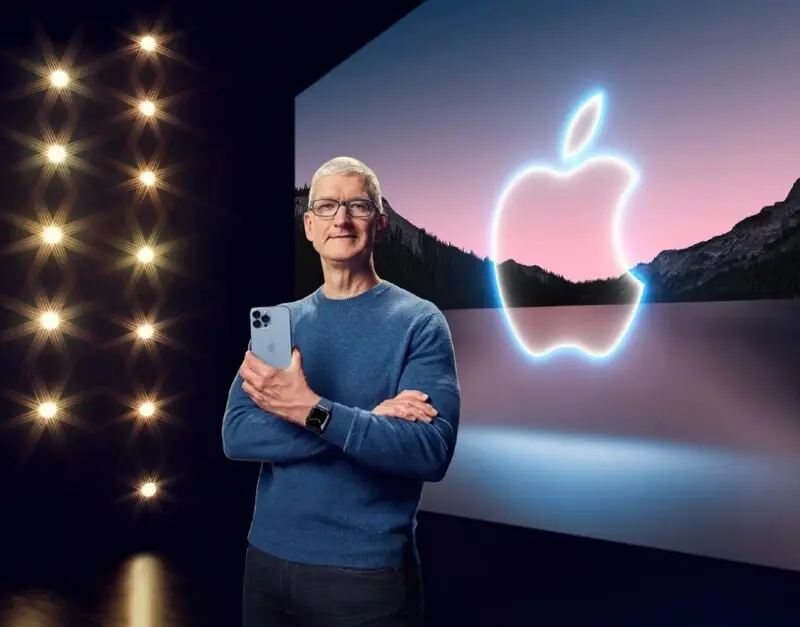 Apple iPhone 14 Tim Cook