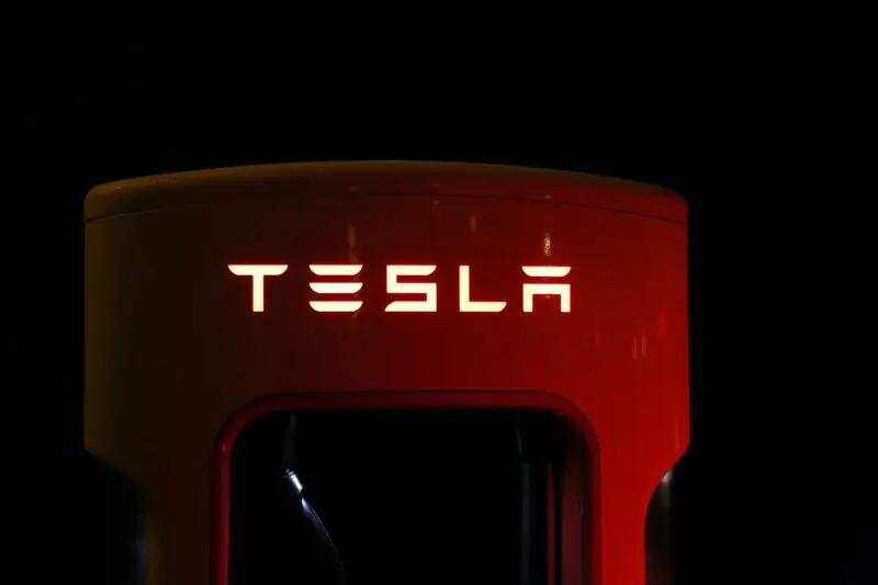 Tesla red logo