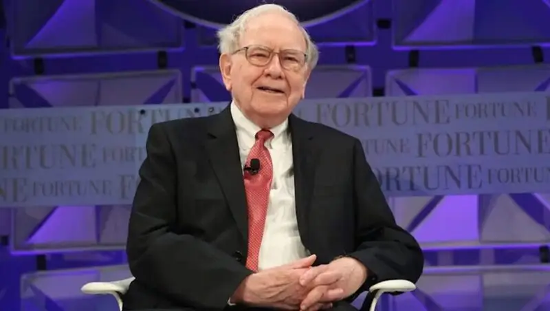 Warren Buffett speaking stage