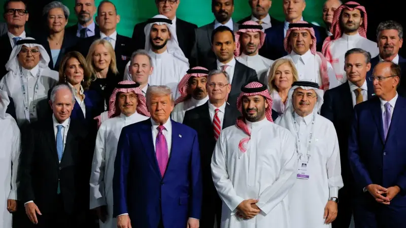 President Trump and Saudi Crown Prince Mohammed with business leaders