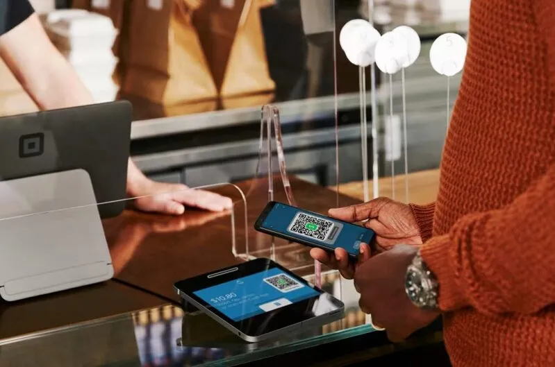 Square payment terminal in retail use