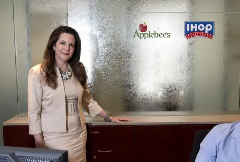 julia stewart applebee's ihop