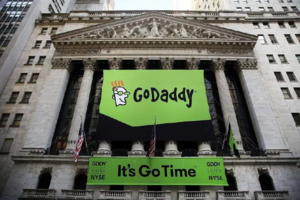 US Stocks: GoDaddy Emerges A New Breakout Share: Should You Buy GDDY?