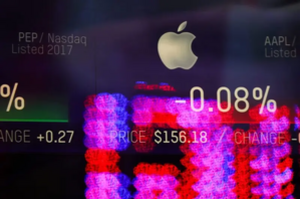Apple (AAPL) Falls Below $200: Is It Time to Buy, Sell, or Hold?