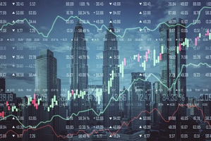 US Soft Landing in Sight: GDP Falls But Spending Stays Strong