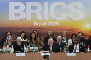 New 10% Tariff Warning: Trump Targets BRICS 'Anti-US' Ties