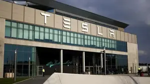 Goldman and Truist Cut Tesla Stock on Q1 Delivery Miss