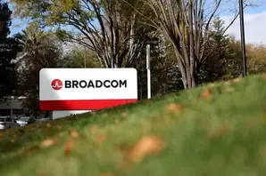 Broadcom AVGO Stock up 3% on Google, Anthropic Chip Deals