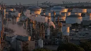 Oil Prices Drop Under $100 as Trump Announces Iran Ceasefire