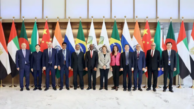 35 New Countries To Abandon US Dollar at 2024 BRICS Summit