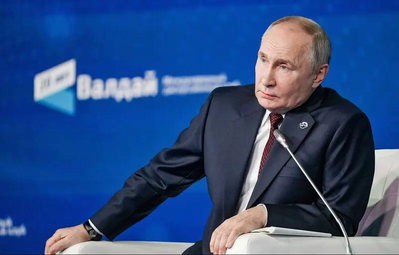Russia's De-Dollarization: Putin Blames US for Kicking Them Out