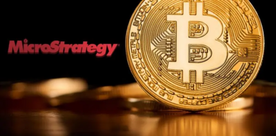 Bitcoin Reserves: MicroStrategy Outshines Berkshire, Predicts $500K Surge