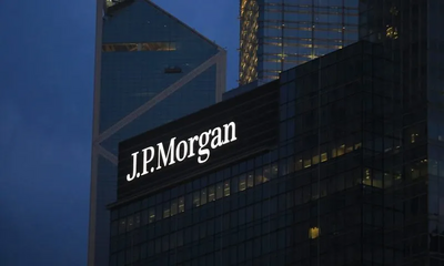 JP Morgan Sees US Dollar Crisis Ahead, Warns Investors to Hedge