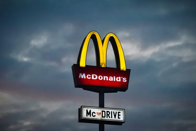 McDonald’s (MCD) Stock Signals Strength With Golden Cross: $330 Next?