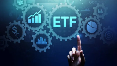 Investors Flood ETFs: $543B in First Half of 2025 Alone